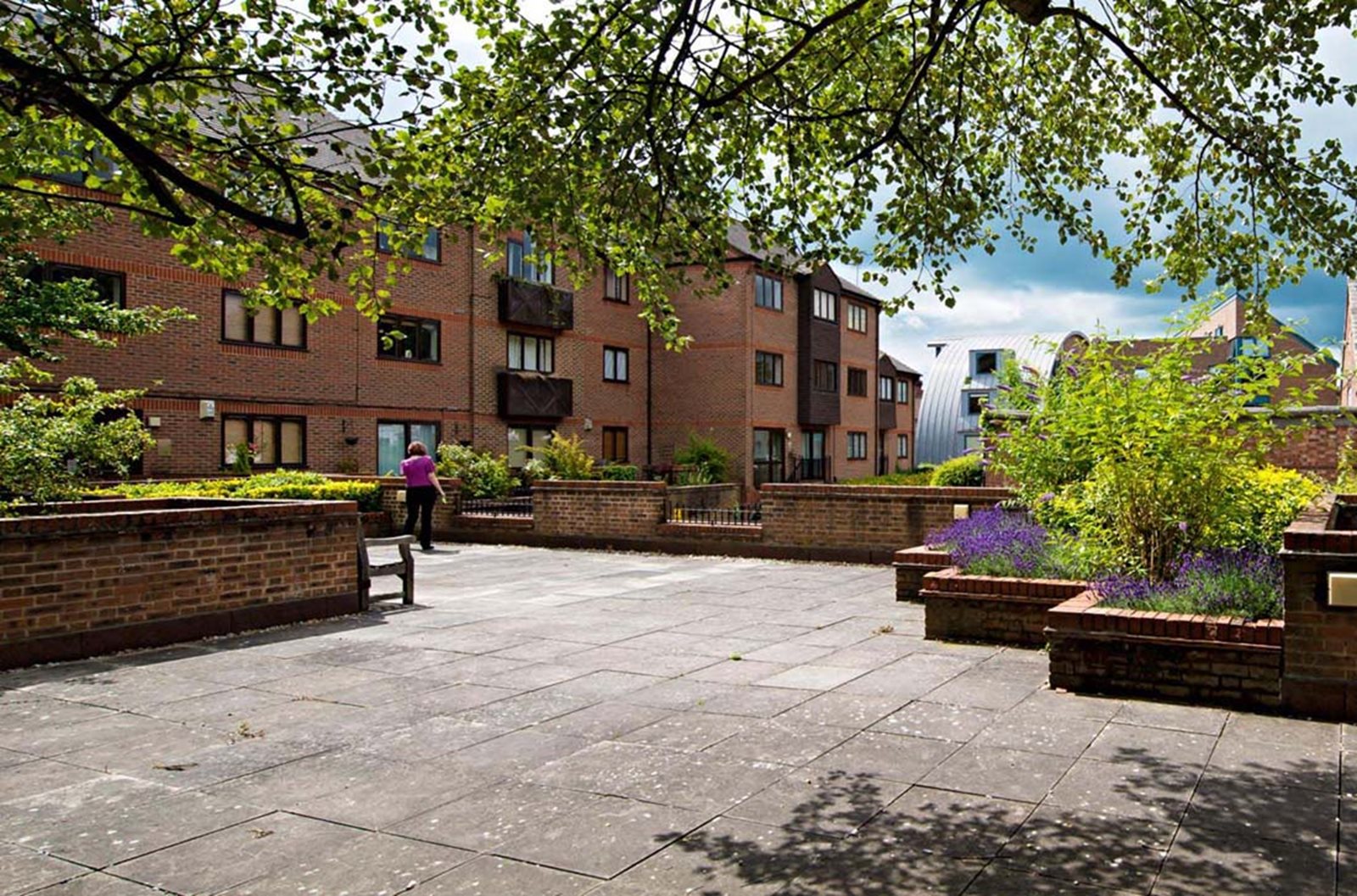 Chatsworth Court St Albans Home from Holme